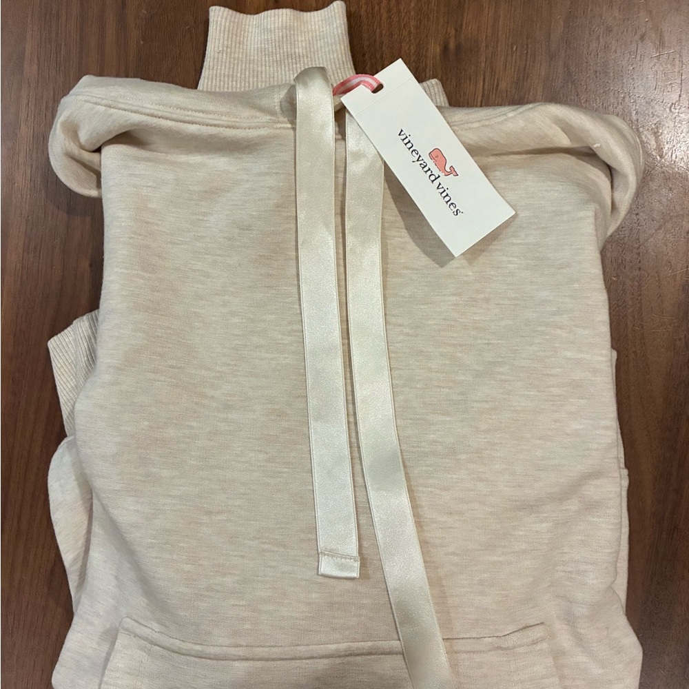 NWT- Vineyard Vines  Dreamcloth® Hoodie - Picture 4 of 8